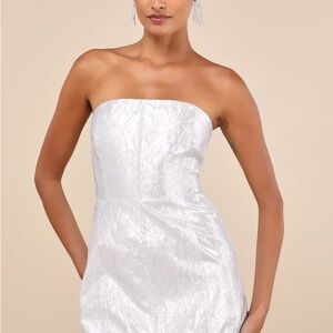 Elegant Strapless Silver Dress